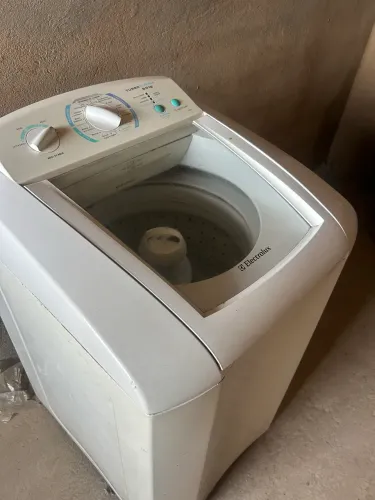 Máquina de Lavar 9 Kg. Electrolux