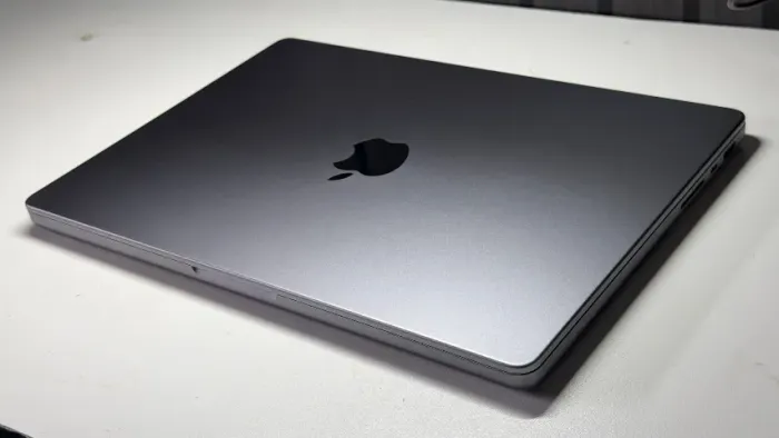 MacBook Pro M2 Max 32 GB - 1 TB SSD - Incrível pra edição de vídeo, 3D, pós produção