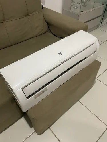 Ar condicionado 12 mil btus com defeito