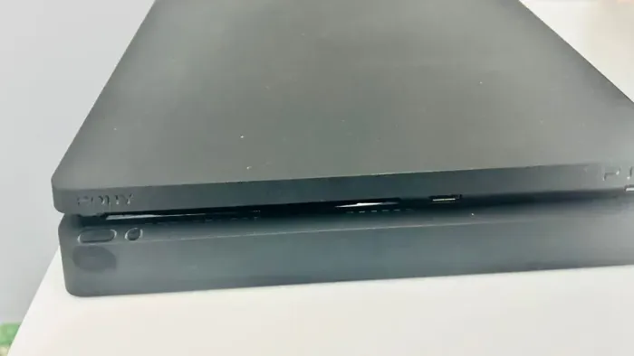 PS4
