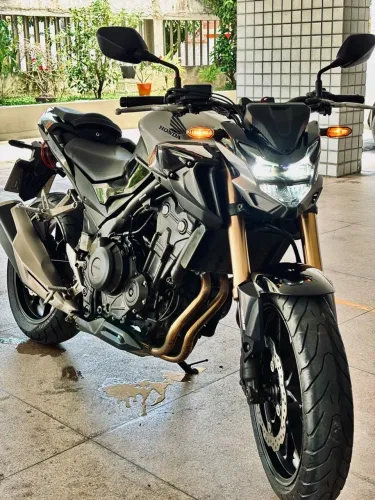 Honda CB 500f 2023