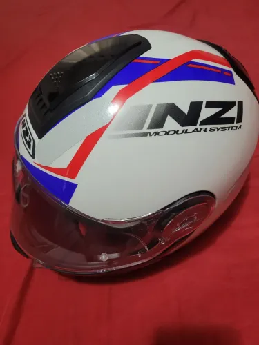 Capacete novo