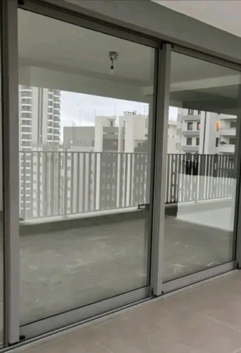 2 Folhas de porta balcão de correr linha supreme 1,36x 2,22, 10mm cada