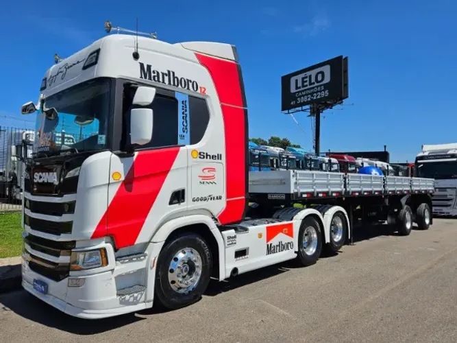 Scania R450 6x2 Ano 21 Euro 5+ Carga Seca Randon Ano 08 Assoalho Chapa xadrez 10.5 S Pneu