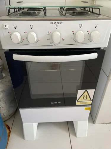 Fogão elétrico de 4 bocas