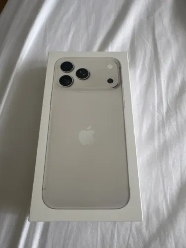 Título: iPhone 18 Pro Max 256GB Cinza - Novo, Lacrado com Nota Fiscal (Garantia Apple)