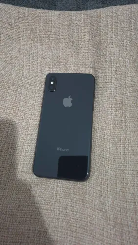 iPhone X 64GB - usado
