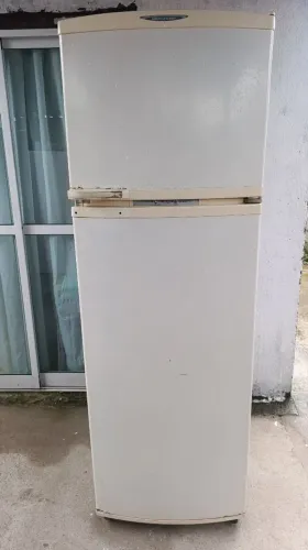 Geladeira 220 Gelo Seco Funcionando - Entrega Grátis - 12x cartão 