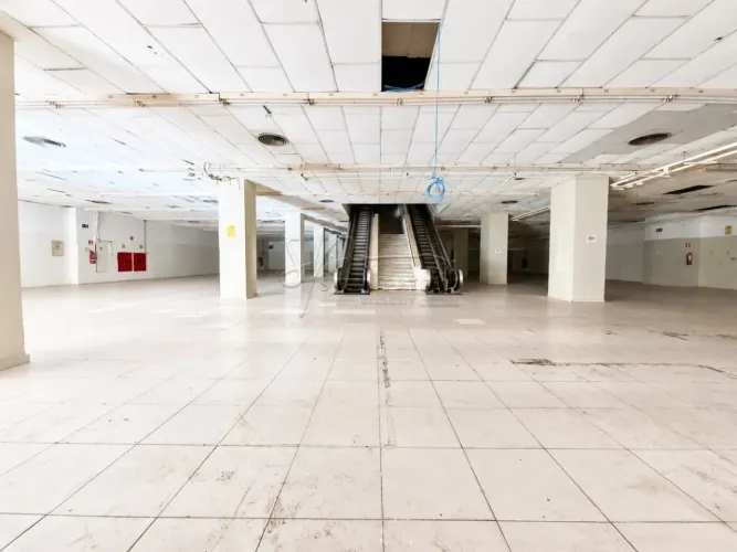 Prédio comercial de 4886m² com 06 pavimentos para locação - Vila Seixas