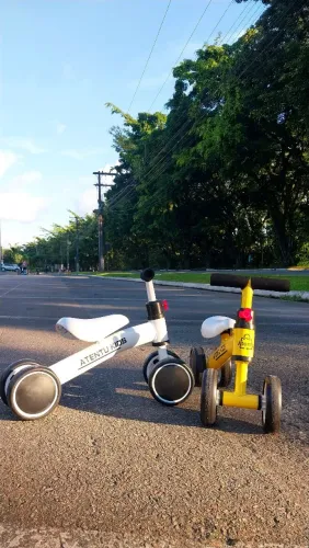 Bicicleta de Equilíbrio 4 rodas