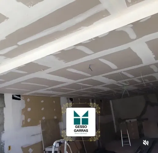Elétrica, gesso mineral e Drywall