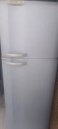 Geladeira Eletrolux 380 litros frostfree