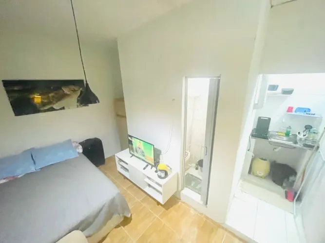 Quadra da praia do Flamengo - excelente kitinete