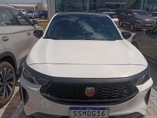 Fiat Fastback Abarth Turbo Flex 1.3 Aut. 2025