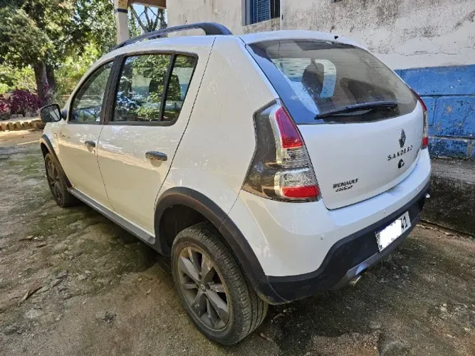 Renault Sandero Stepway Hi-f. R. Curl 1.6 16V 5P 2013
