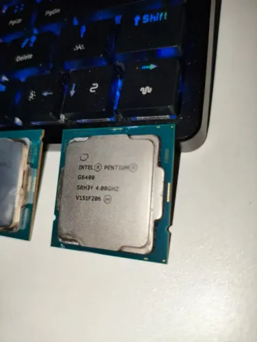 Intel Pentium Gold G6400