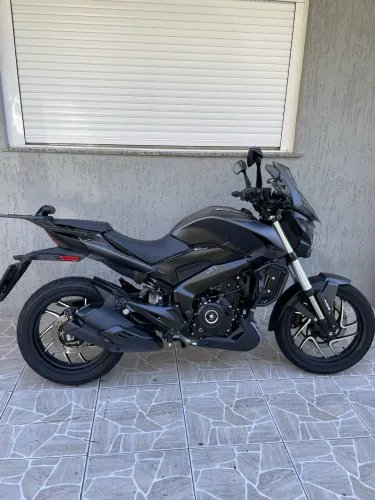 Dominar 400 2025