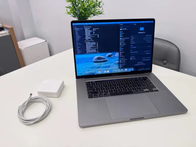 MacBook Pro 16 i9 16Gb 512Gb | Bom Estado