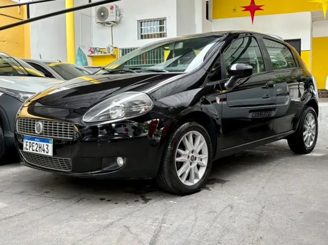 Fiat Punto Attractive 1.4 Fire Flex 8V 5P 2012