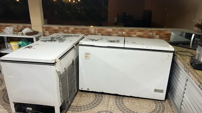 Freezer horizontal 516 cônsul duas portas