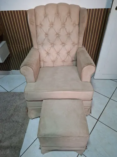 Poltrona de balanço/amamentação 