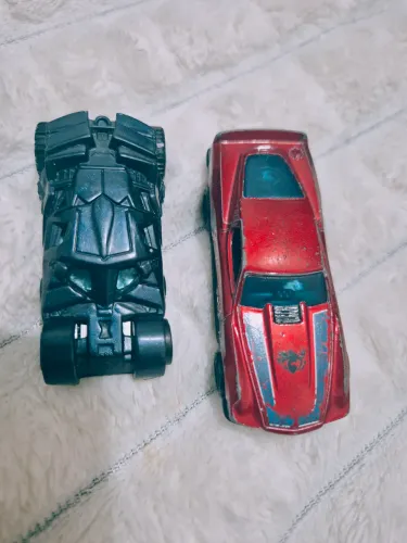 HOTWELLS BATMAN & HOMEM ARANHA