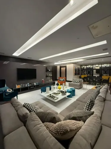 Rio Das Flores, apto à venda dispõe de 370m², 03 suítes, Escritório, 03 vagas de garagem n