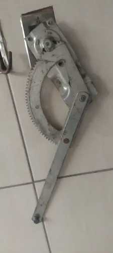 Vendo máquina de vidro do 1113 mercedes