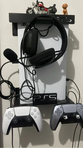 Vendo ps5 1 terá 2 controle fone de ouvido e suporte de parede