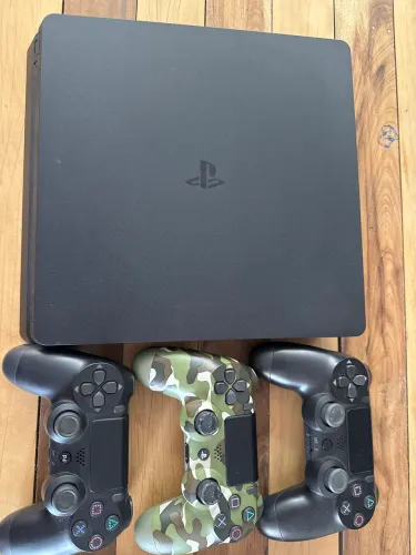 PS4