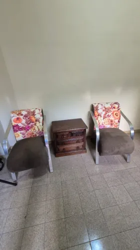 2 POLTRONAS DECORATIVAS ESTILO GRÉCIA