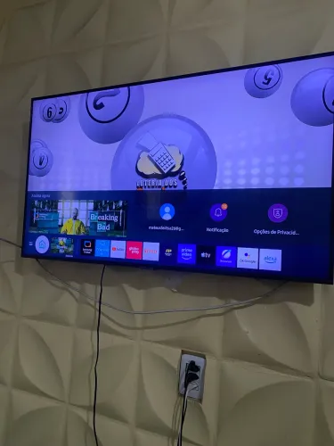 Televisão smart completa Samsung