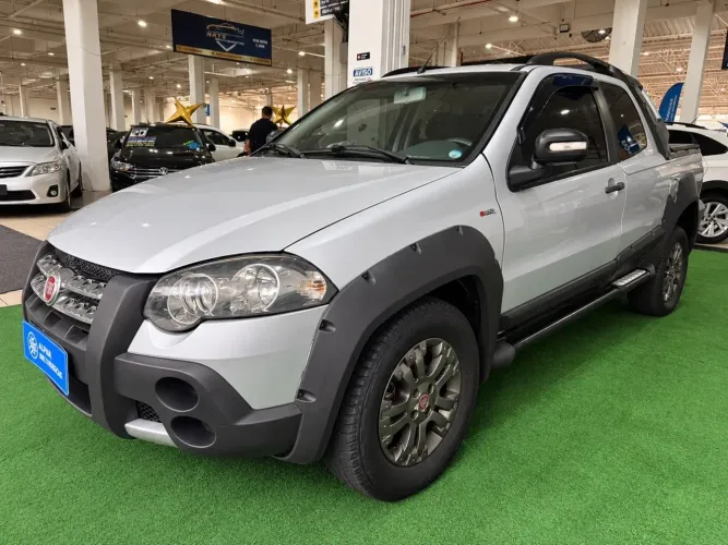 Fiat Strada Adv. Ext. 1.8 Locker Dual.flex CE 2011