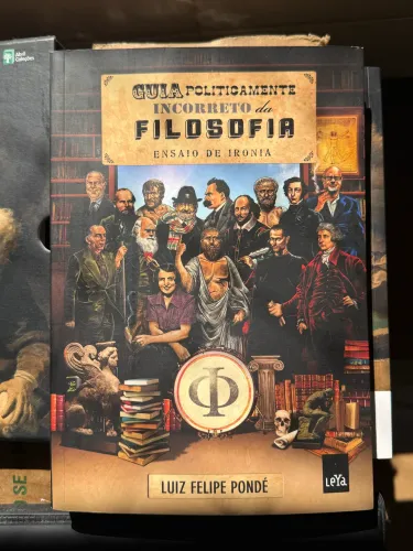 Livro Guia politicamente incorreto da filosofia - Pondé