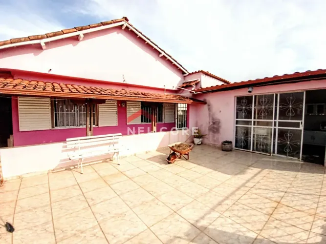 Casa em Rua Solo Negro - Pombal - Caeté/MG