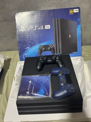 PS4 Pro 