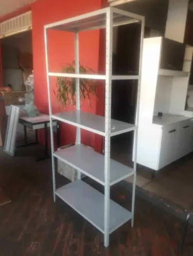 Prateleira de aço novo na promoção