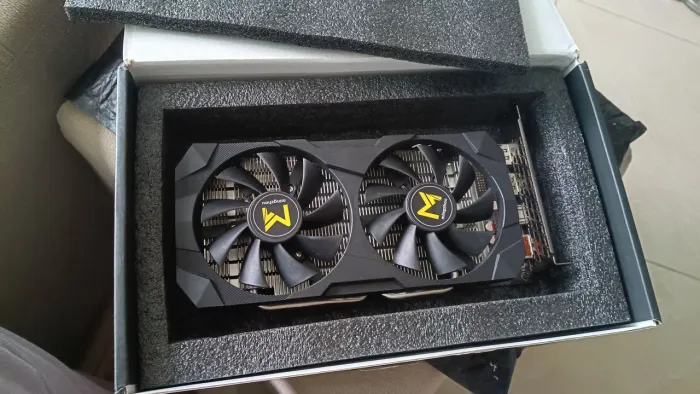 A Radeon RX 580 8GB