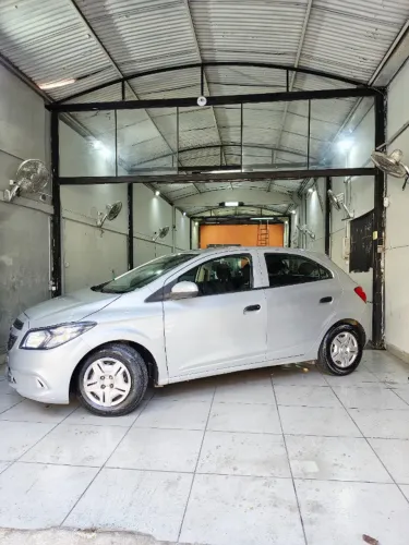 Chevrolet Onix JOY Hatch 1.0 8V Flex Mec. 4P 2018