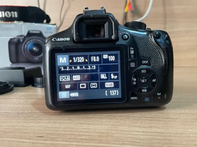 Canon EOS Rebel T6