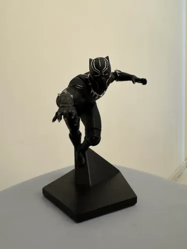 Pantera negra guerra civil iron studios