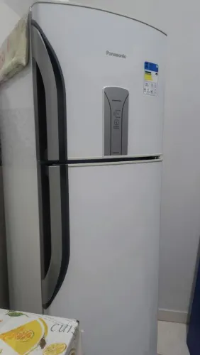 Vendo geladeira motivo mudança