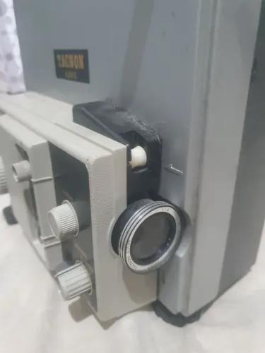 Projetor Tacnon 630S Super 8 anos 70