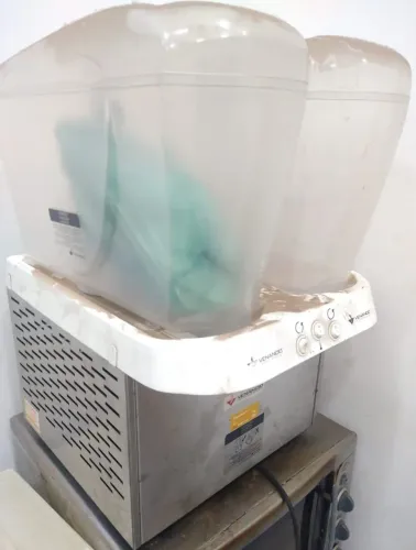Refresqueira 2 cubas "não gela"
