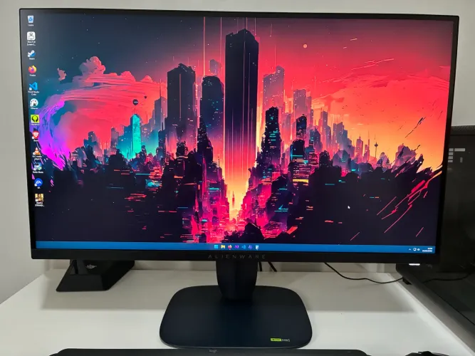 Monitor gamer Alienware 2k 27? 180hz