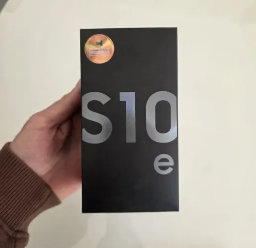 SAMSUMG GALAXY S10e 128GB - Completo + Conservado