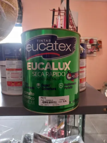 Tinta esmalte eucatex