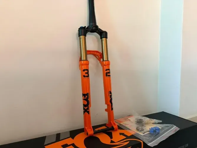 Suspensão Fox 32 Kashima Step-Cast Grip SL Trava Remota