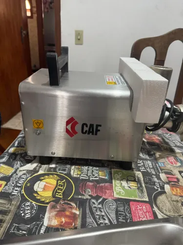 Moedor de carne industrial CAF 8