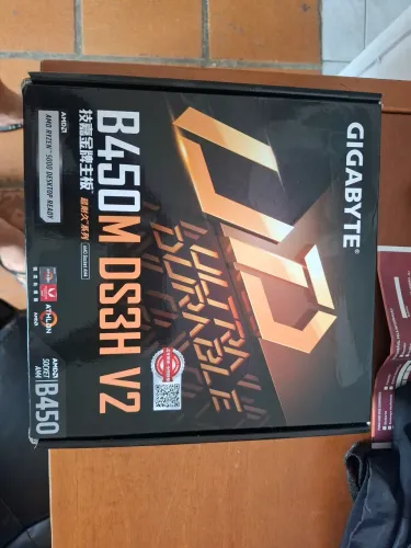 Placa-Mãe Gigabyte B450M DS3H V2 AM4 DDR4